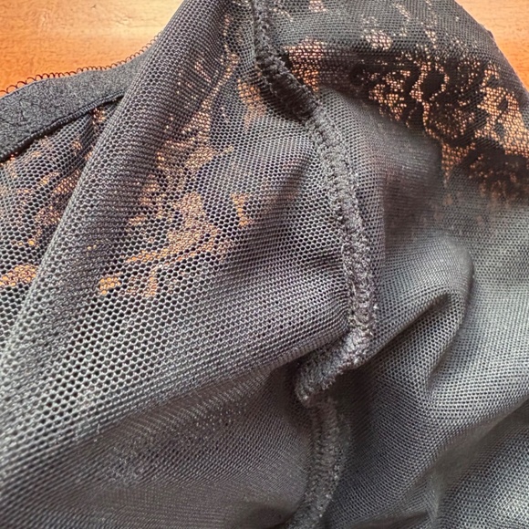 Torrid Unlined Lace Bralette Sz 2 black Semi-Sheer - Picture 6 of 12